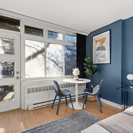 Apartament Dt Location Beautiful Studio For Your Vacation Montreal Zewnętrze zdjęcie