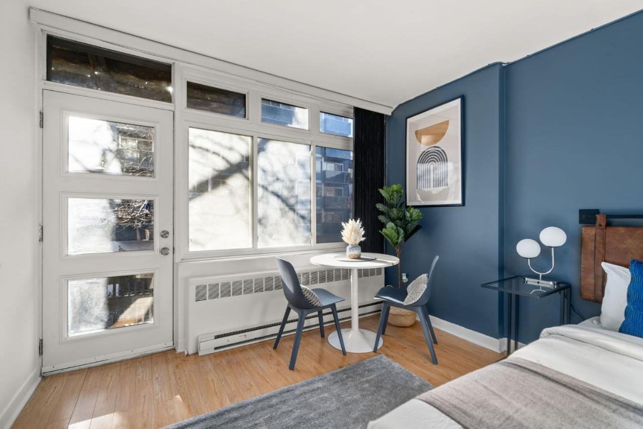 Apartament Dt Location Beautiful Studio For Your Vacation Montreal Zewnętrze zdjęcie